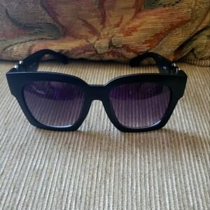 NWOT Women's Black Matte Sunglasses with Gold & Pearl design.